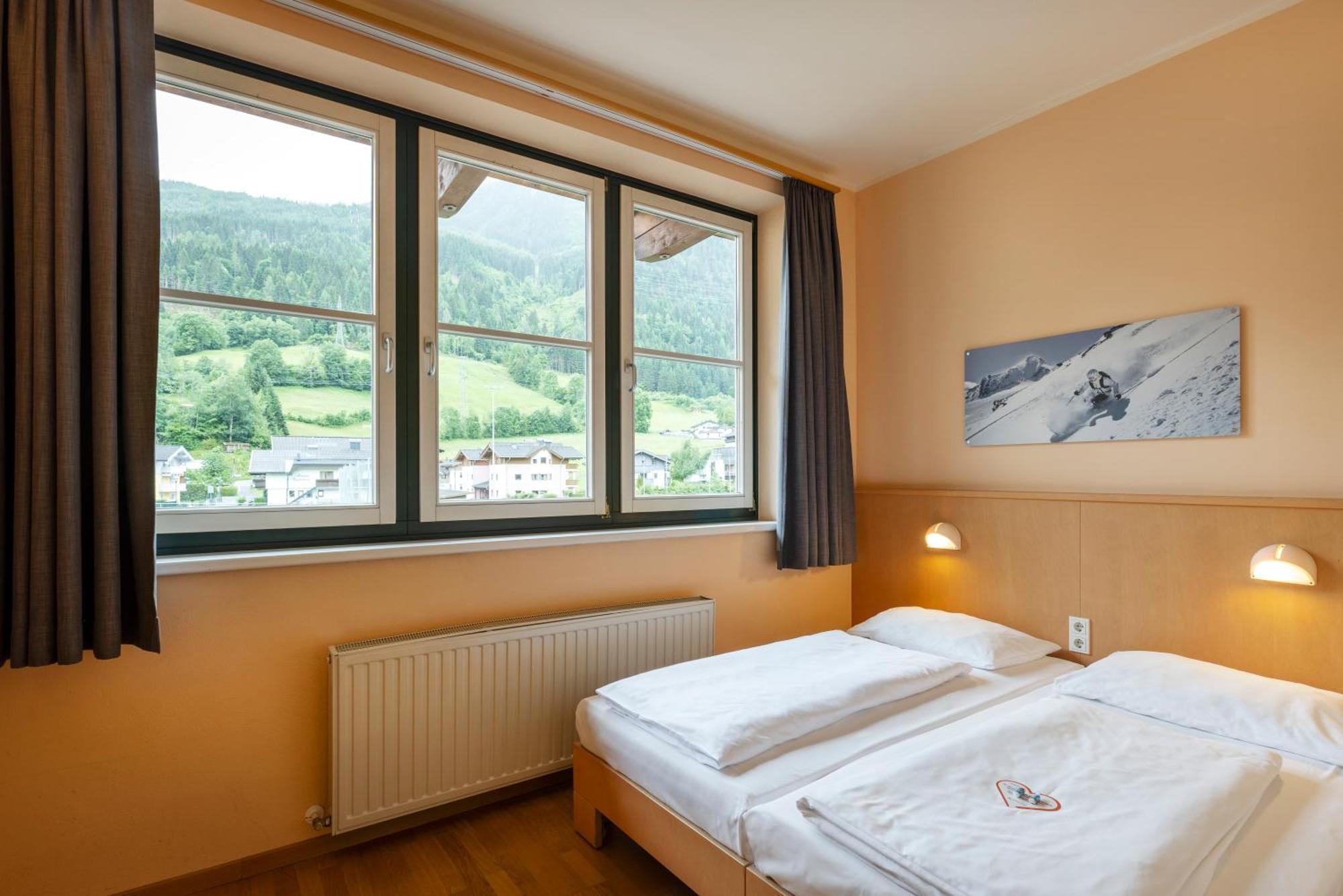 Jufa Hotel Kaprun - Summercard Included Dış mekan fotoğraf