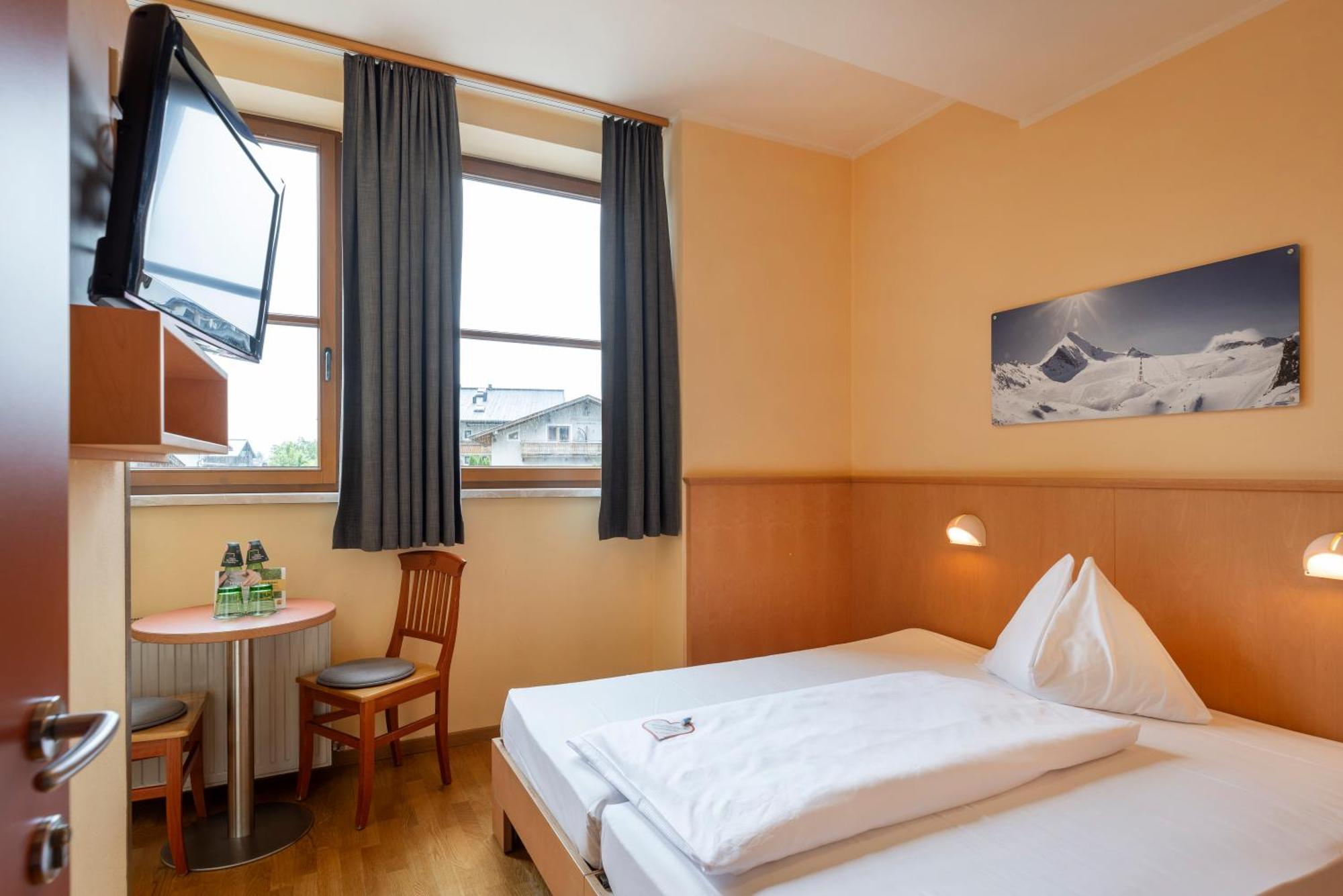 Jufa Hotel Kaprun - Summercard Included Dış mekan fotoğraf